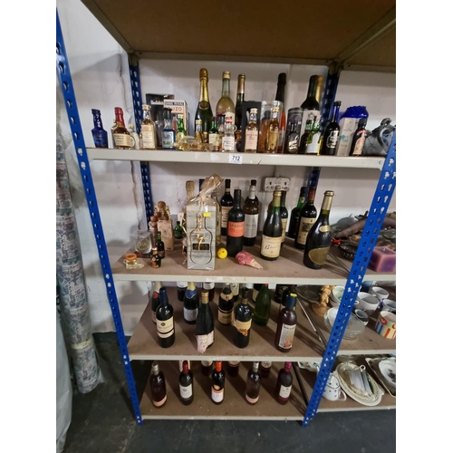 712 - 4 Shelves of alcohol to include wines, spirits, etc