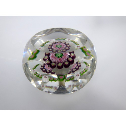 65 - Antique Clichy facet cut open concentric millefiori paperweight, circa 1850.
Diameter 6.5cm