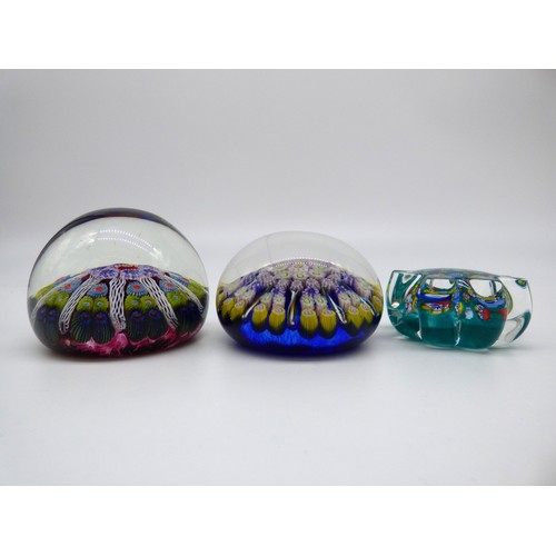 71 - Scottish paperweights to include 3 Strathearn, 1 Perthshire and 1 John Deacons.
Diameters 5 to 7cm