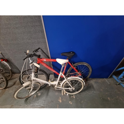 590 - A Claude Butler mens mountain bike and a fold up universal bike