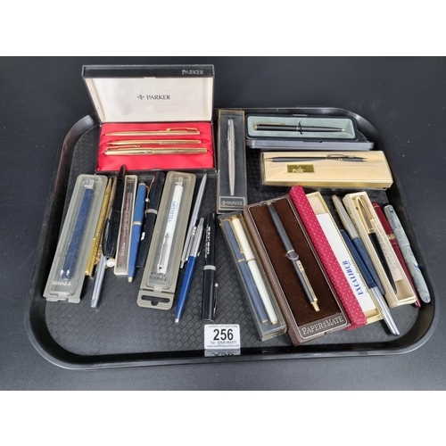 256 - A collection of ballpoint and fountain pens including Parker, Conway Stewart, Osmoroid 65, etc