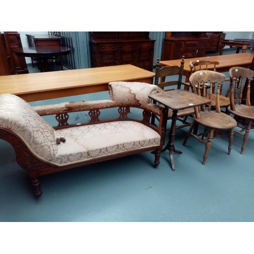 121 - A chaise longue, small table on tripod base and four chairs