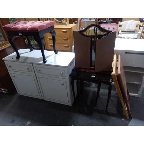 332 - 2 Bedside cabinets, triple mirror, stool, 2 fold-up tables etc