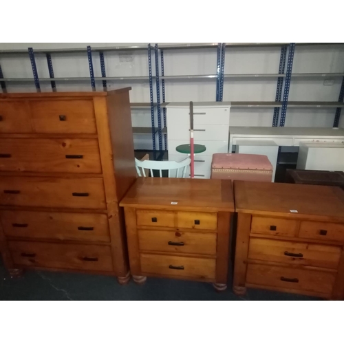 376 - Pine 5 drawer chest of drawers and 2 pine bedside cabinets