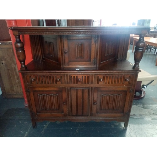 154 - An oak court cupboard