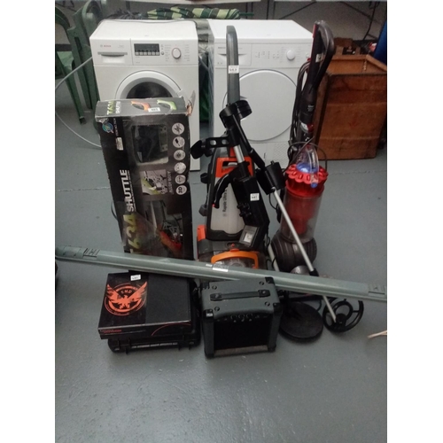 485 - 2 x metal detectors,  X box one, Vax carpet cleaner, Dyson hoover, remote control helicopter etc