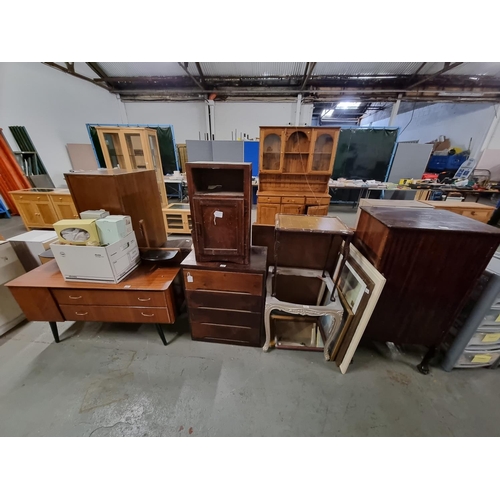 454 - Mahogany dressing table, oak chest of drawers, oak cupboard, etc