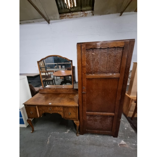 424 - Oak single wardrobe and a walnut dressing table and mirror