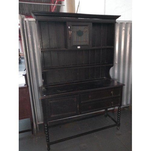 200 - An oak dresser