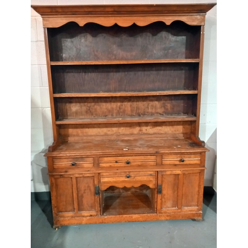 150 - A dog kennel dresser