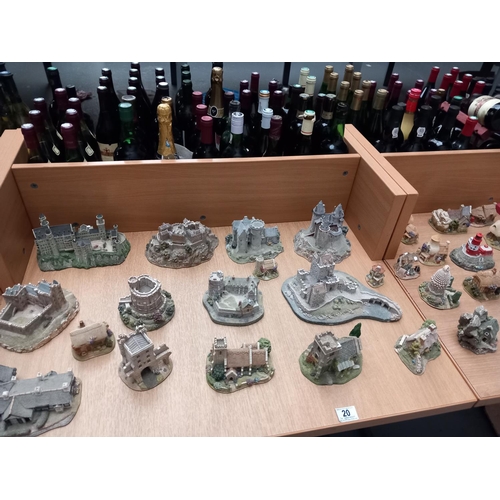 20 - A selection of Lilliput lane houses and others