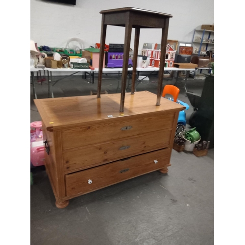 320 - Pine chest with drawers and an oak side table