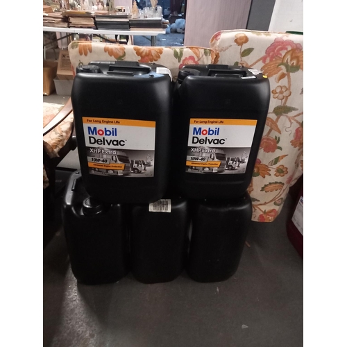 364 - 5 x 20L drums of Mobil Delvac XHP Extra 10W-40 diesel engine oil