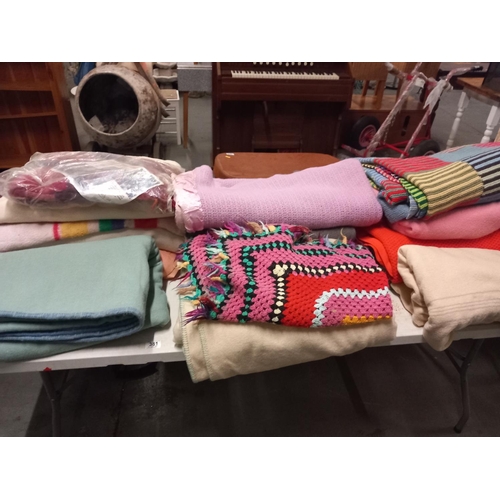 381 - Selection of various blankets