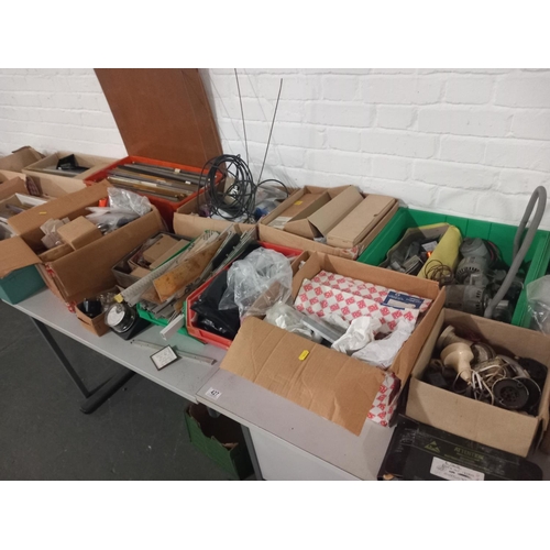 427 - A large quantity of electrical equipment (new/old stock)