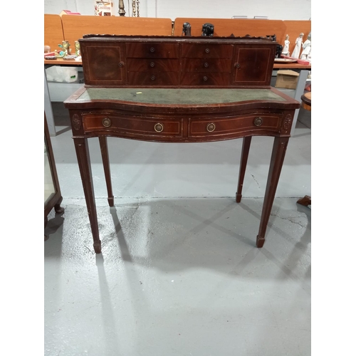 113 - A mahogany ladies writing desk