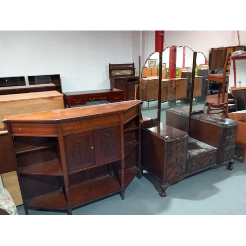 119 - A mahogany sideboard and a triple mirror dressing table