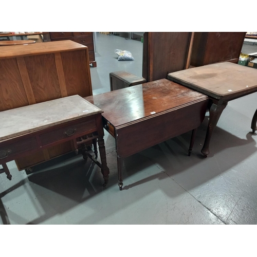 139 - A marble top washstand, Pembroke and a mahogany dining table