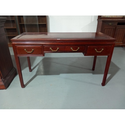 142 - A mahogany hall table