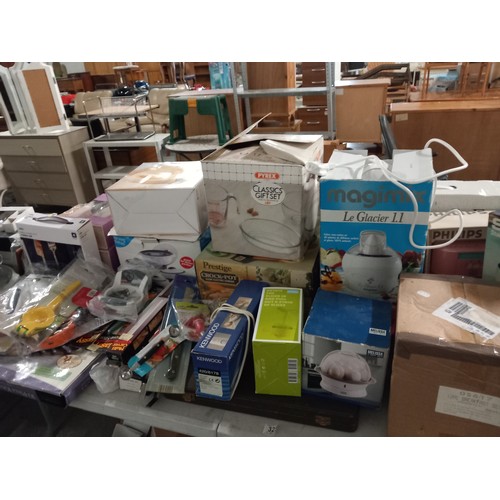 325 - Large Quantity Of Kitchen Items Including Cutlery Sets, Serving Dishes, Toasters, Tower Air Fryer Et... 