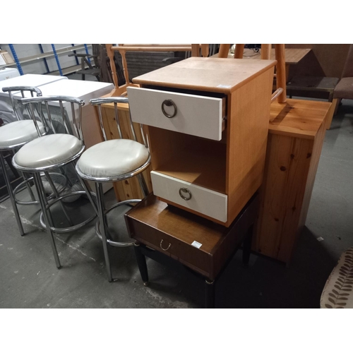 363 - Three bar stools and two bedside cabinets