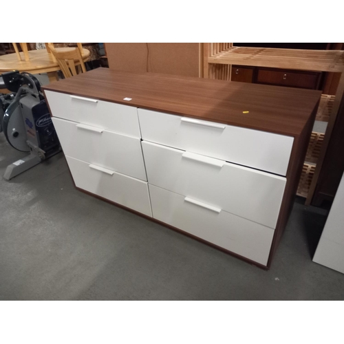 378 - A 6 draw chest of drawers