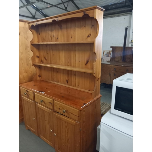 399 - A pine dresser