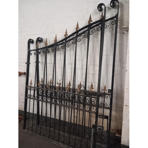 475 - A pair of cast iron gates