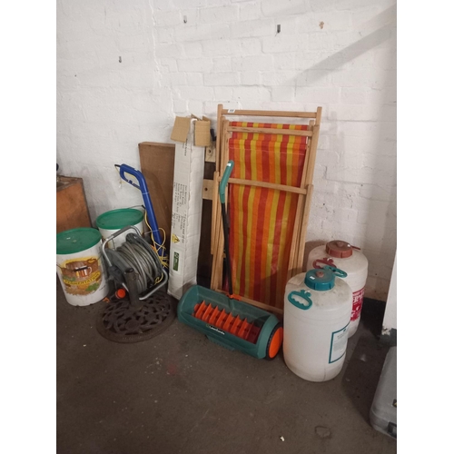 488 - Deck chairs, hose reel, parasol stand etc