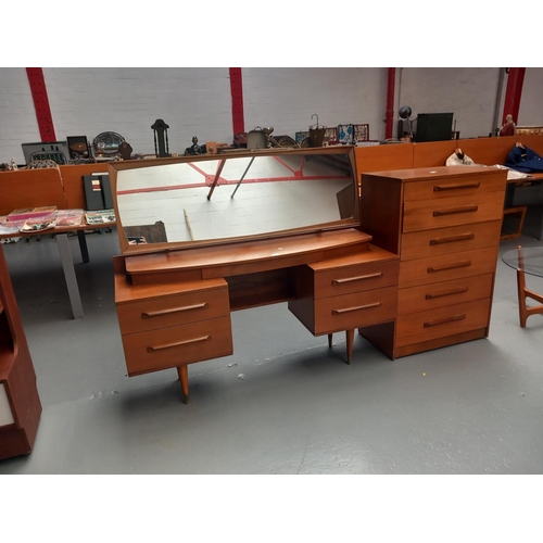 103 - A William Lawrence dressing table and chest of drawers