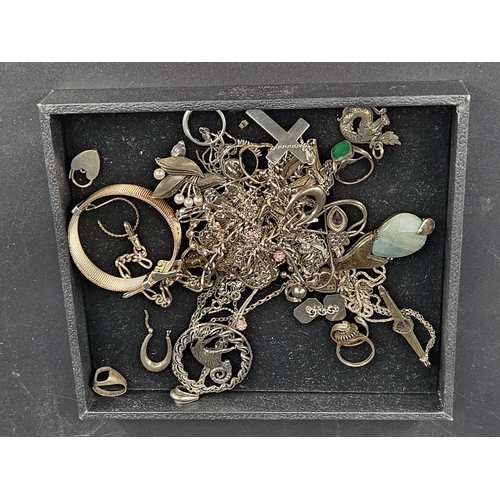 208 - 240 grams of silver jewellery (including stones) - rings, brooches, chains, pendants, etc