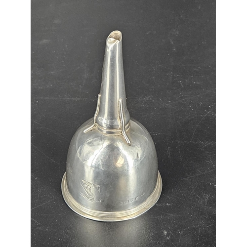 218 - A hallmarked silver wine funnel - 1807 (110 grams)