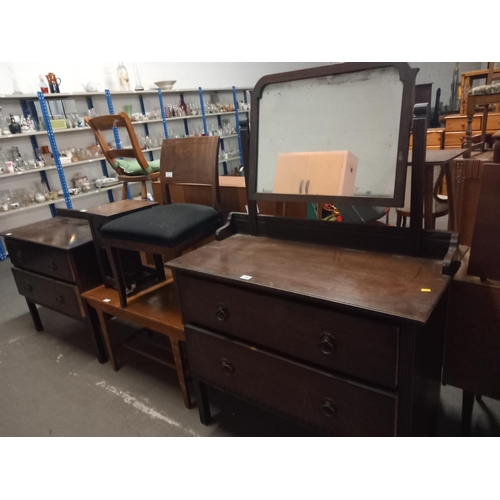 360 - An oak dressing table with matching chest of drawers, bedroom chair and two coffee tables