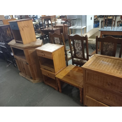 389 - Three pine bedside cabinets, chest of drawers etc