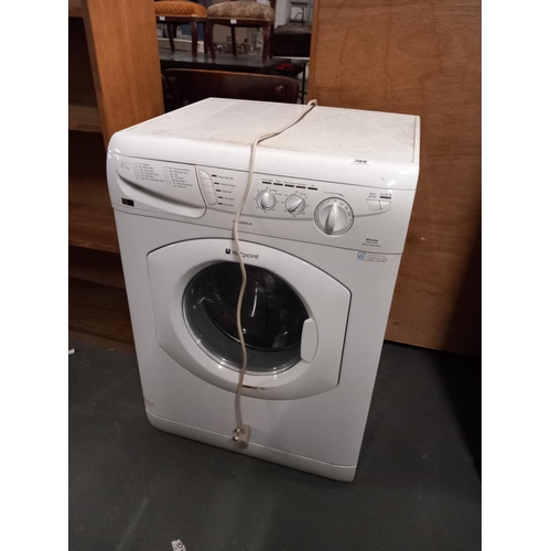 388 - A Hotpoint 5kg washing machine