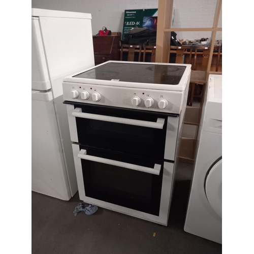 573 - An electric cooker