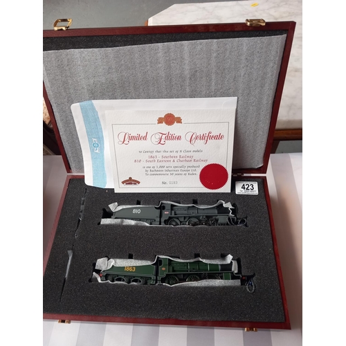 423 - Bachmann 1863 Southern Railway & 810 South Eastern & Chatham Locomotive & Tender. In Presentation Bo... 