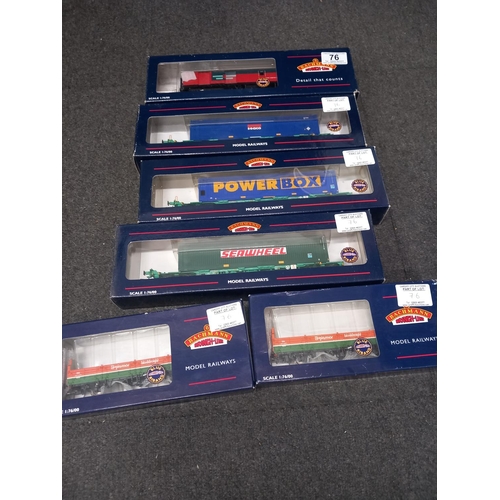 76 - 6 boxed Bachmann 00 guage model wagons - Bogy wagons with swap body containers, open wagons etc