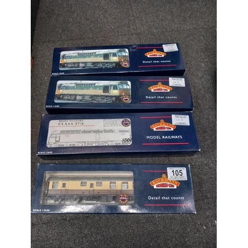 105 - Boxed Bachmann 32-413 Class 25/2 diesel D5237 BR two tone green, boxed Bachmann 32-412 Class 25/2 Di... 