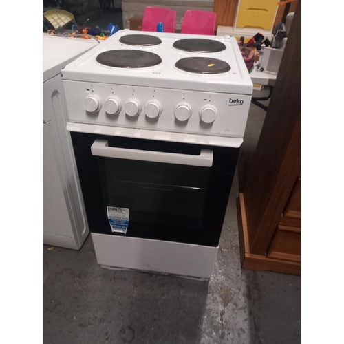 593 - A Beko electric cooker