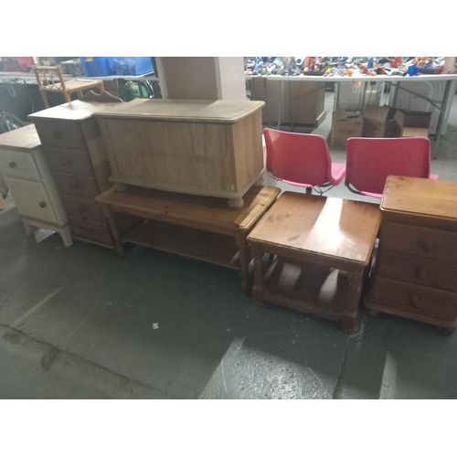 620 - Pine coffee table, blanket box, side cabinets and a chest of drawers