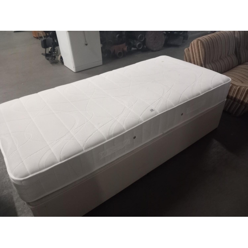 638 - A single divan bed and mattress