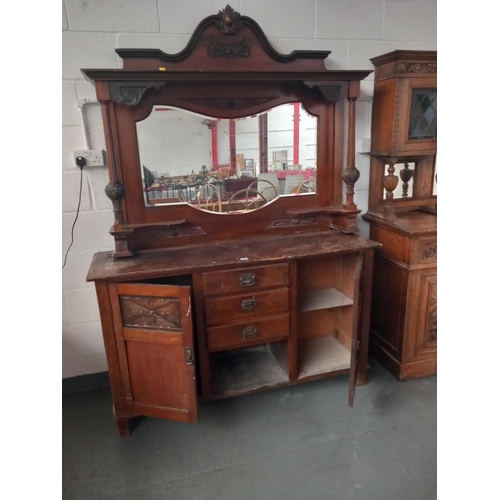 337 - A mahogany mirrored back dresser