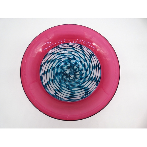 5 - Bob Crookes Open Lattice Bowl and Venetian bowl.


Each with etched Bob Crookes signature, diameters... 