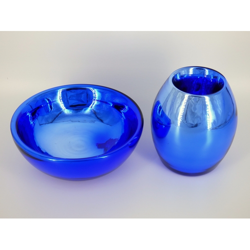 10 - Art Deco blue Mercury glass vase and bowl, Czechoslovakia circa 1930.

Vase height 18cm, bowl diamet... 