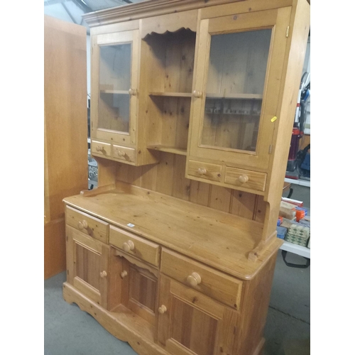 387 - A pine dresser