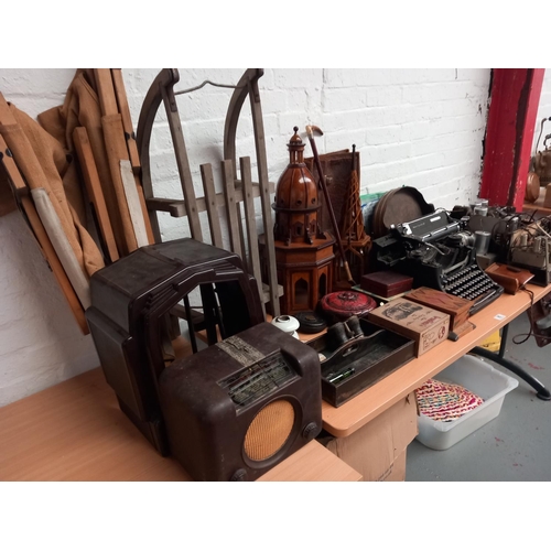 95 - Vintage items - radio, sled, typewriter, vintage valve radios and amplifiers for spares, etc