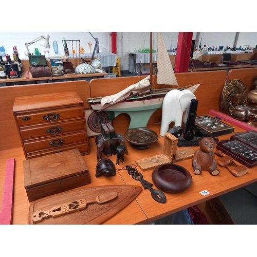 158 - A jewellery cabinet, pond yacht, together with other wooden items and cased thimbles