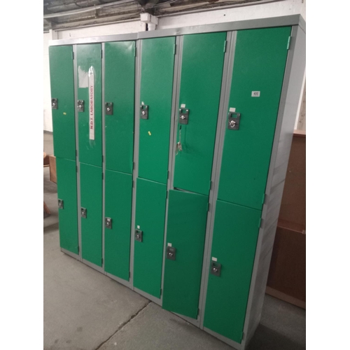 400 - 2 metal triple lockers (3x3)