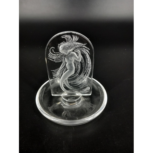 580 - A lalique frosted and clear glass 